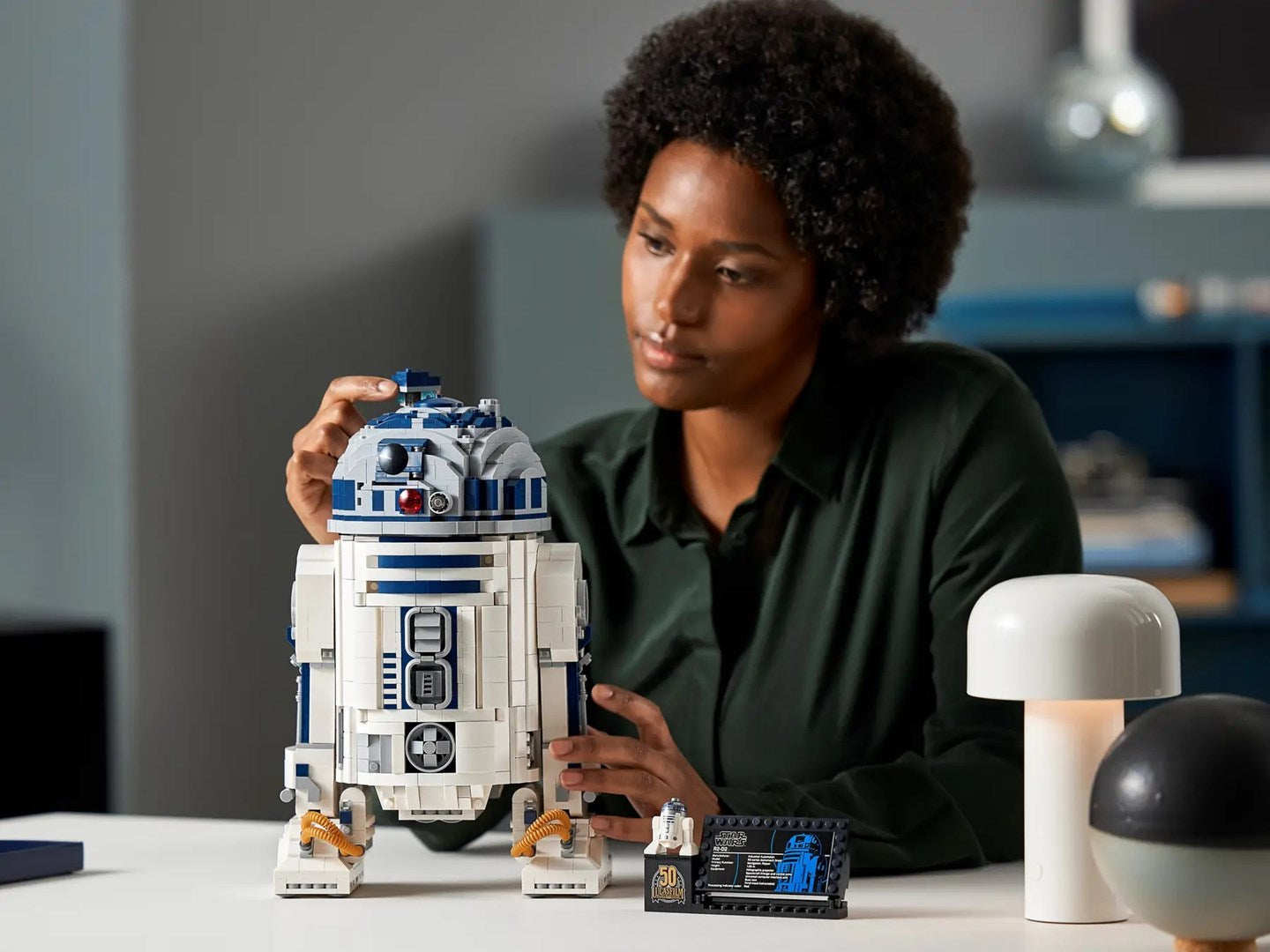 LEGO STAR WARS 75308 R2-D2 Brand Lego