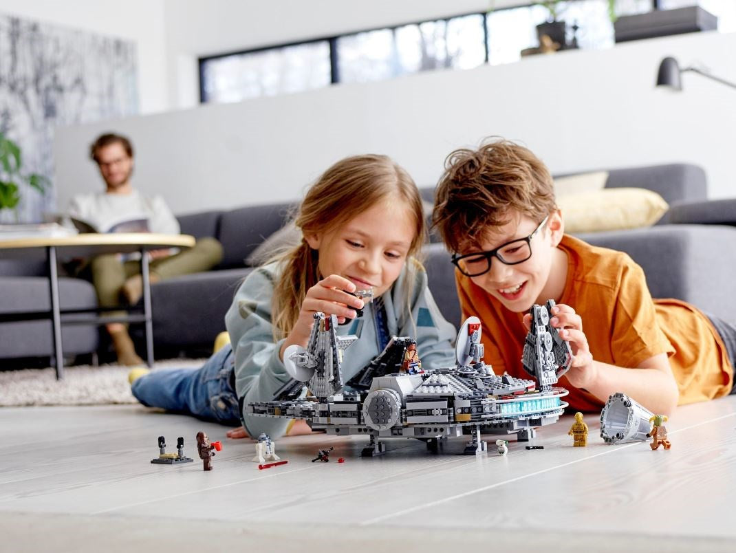 LEGO STAR WARS 75257 MILLENNIUM FALCON Brand Lego