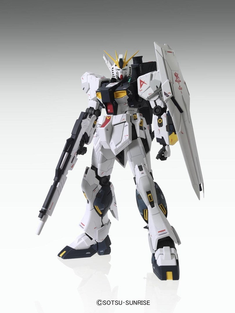 Figurka kolekcjonerska BANDAI MG 1/100 NU GUNDAM Ver. Ka Brand BANDAI