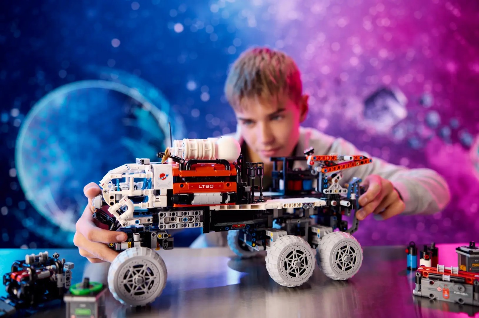 LEGO TECHNIC 42180 Mars Crew Exploration Rover Brand Lego