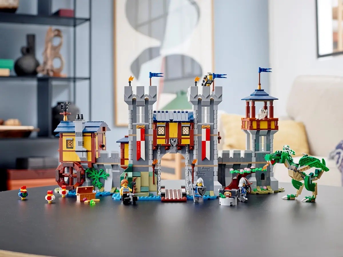 LEGO CREATOR 31120 MEDIEVAL CASTLE Brand Lego