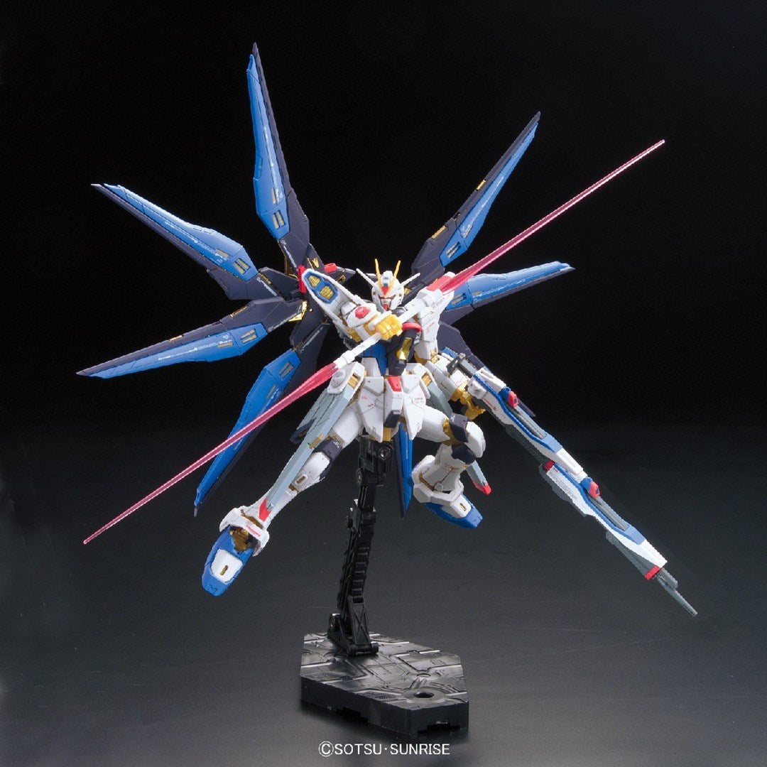 RG 1/144 STRIKE FREEDOM GUNDAM Brand BANDAI