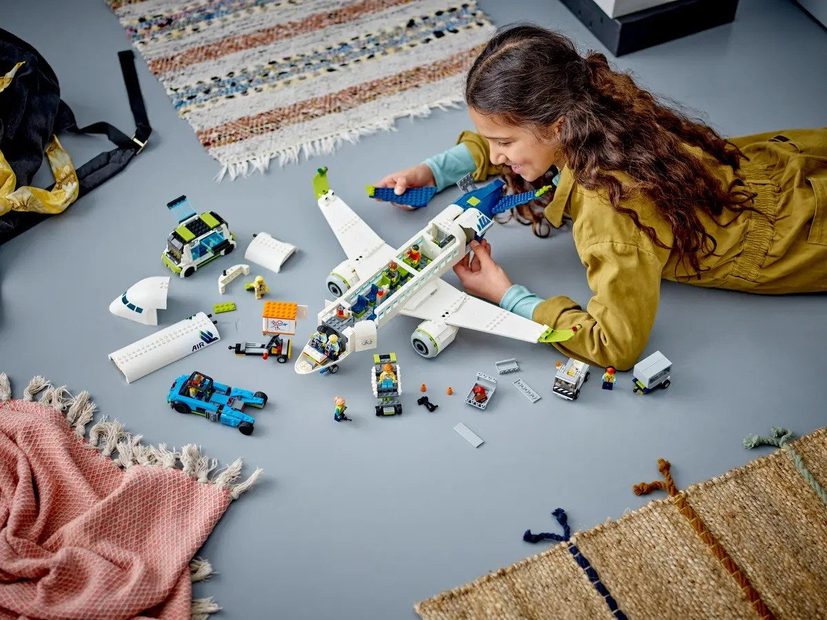 LEGO CITY 60367 PASSENGER AIRPLANE Brand Lego