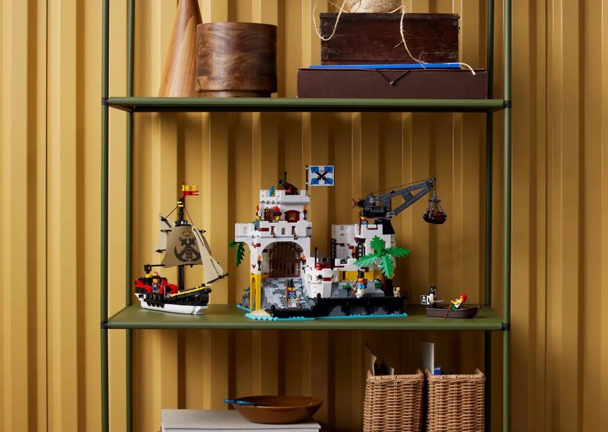 LEGO ICONS 10320 ELDORADO FORTRESS Brand Lego