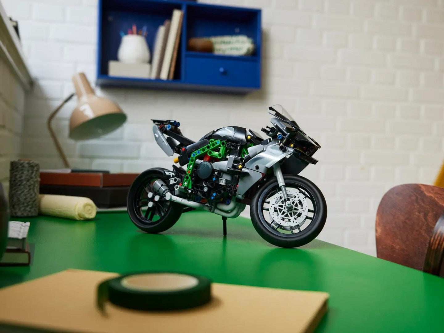 LEGO TECHNIC 42170 Kawasaki Ninja H2R Brand Lego