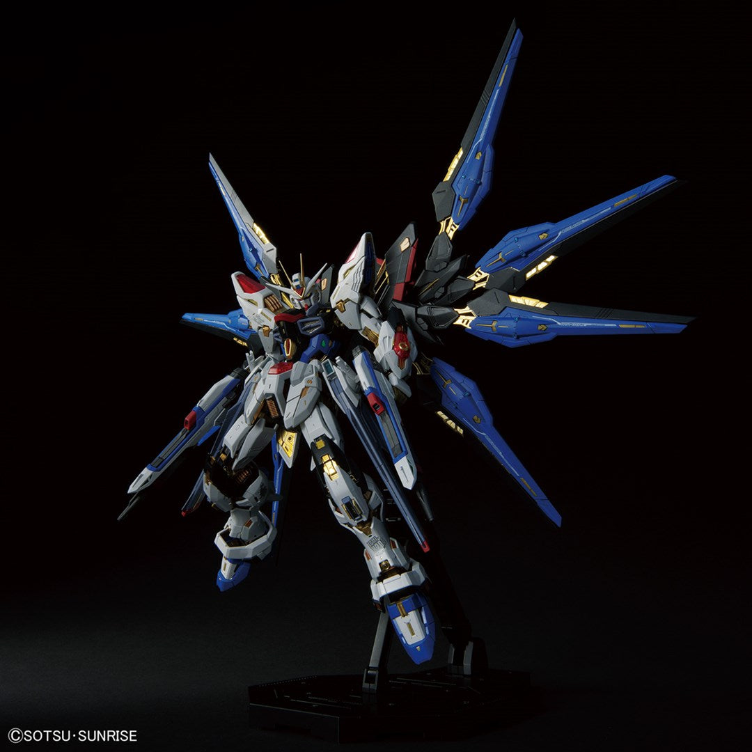 MGEX 1/100 STRIKE FREEDOM GUNDAM Brand BANDAI