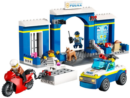 LEGO CITY 60370 POLICE STATION CHASE Brand Lego