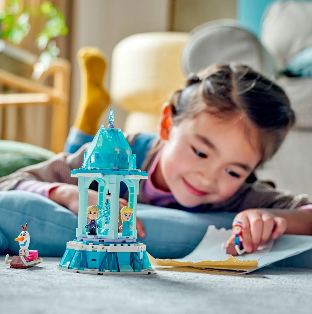 LEGO DISNEY PRINCESS 43218 ANNA AND ELSA'S MAGICAL CAROUSEL Brand Lego