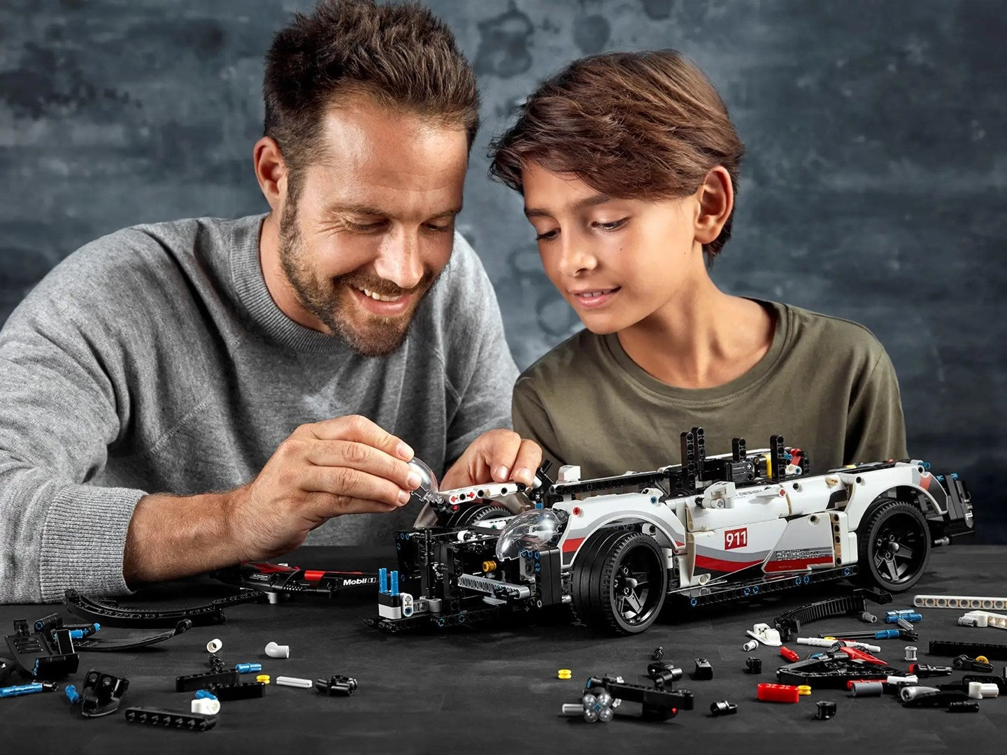 LEGO TECHNIC 42096 PORSCHE 911 RSR Brand Lego