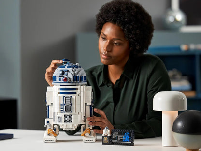 LEGO STAR WARS 75308 R2-D2 Brand Lego