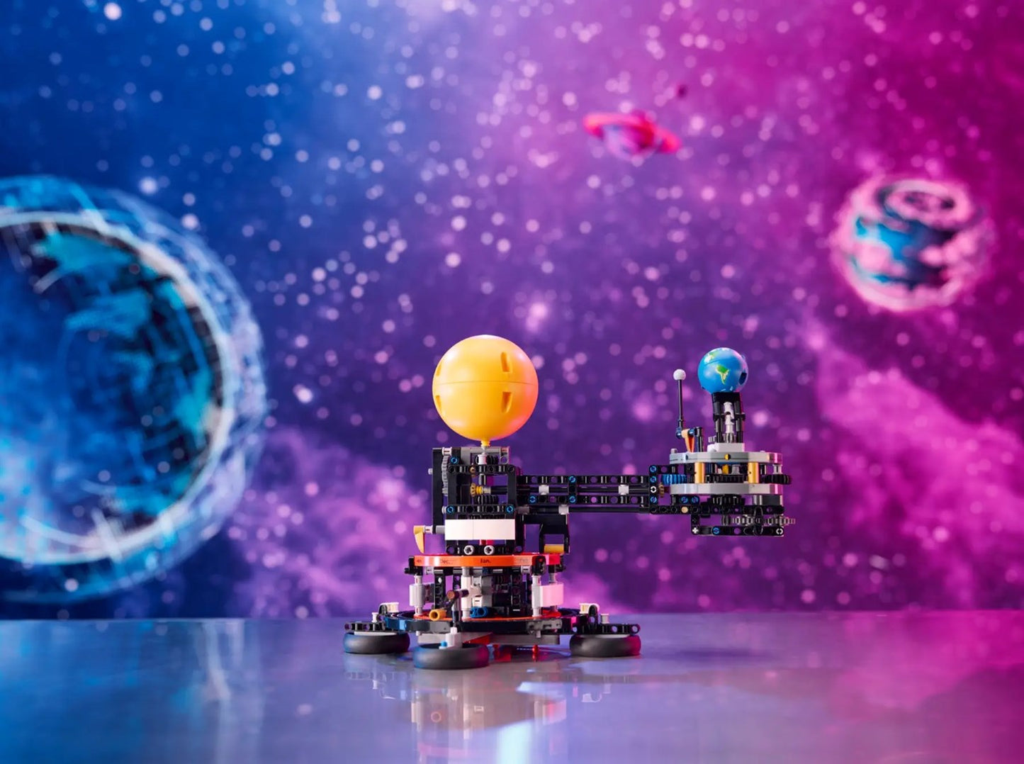 LEGO TECHNIC 42179 Planet Earth and Moon in Orbit Brand Lego