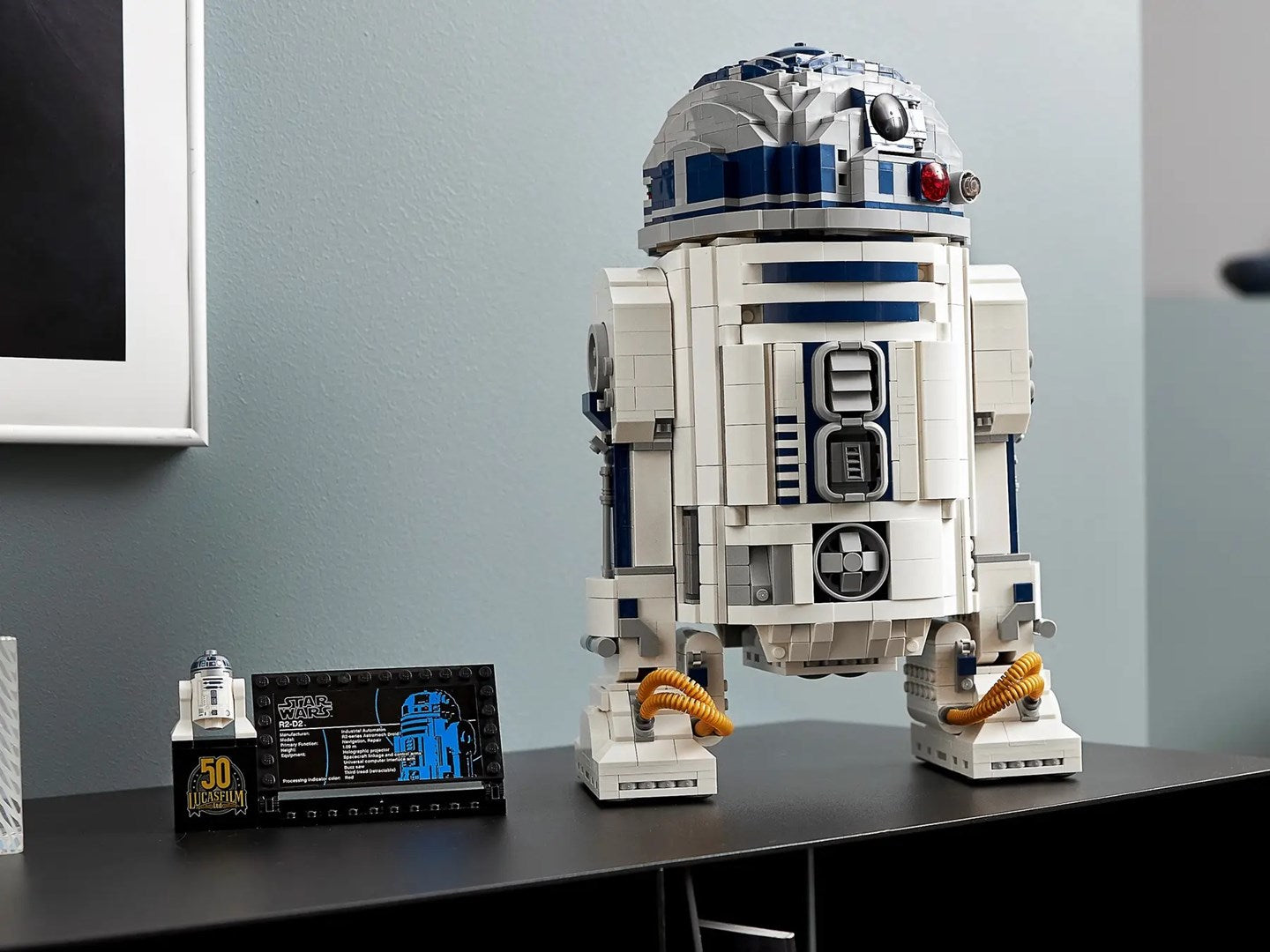 LEGO STAR WARS 75308 R2-D2 Brand Lego